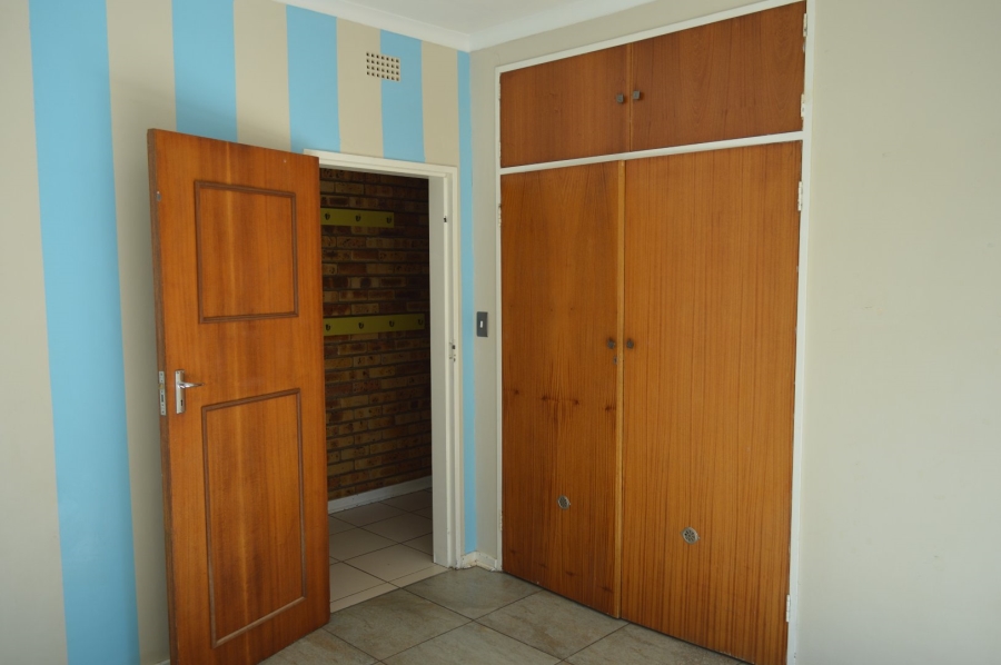 5 Bedroom Property for Sale in Flamwood North West